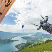 Vol Sensations en parapente au-dessus du lac d'Annecy