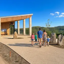 Week-End De Découverte La Maison Des Menhirs Des Bondons