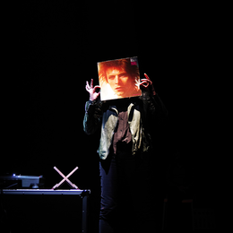 While My Guitar Gently Weeps, quand récit personnel et musique se rencontrent au Théâtre Silvia Monfort