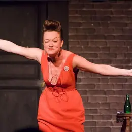 Woman show Je buterais bien ma mère un dimanche