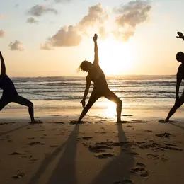 Yoga à la plage
