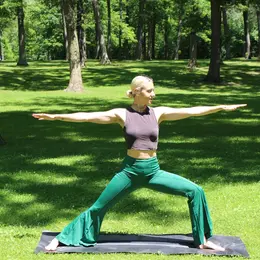 Yoga au Lac de Saint Pardoux