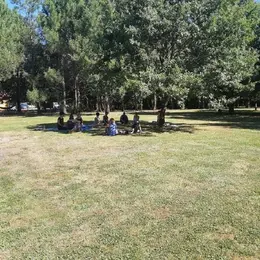 Yoga dans le jardin